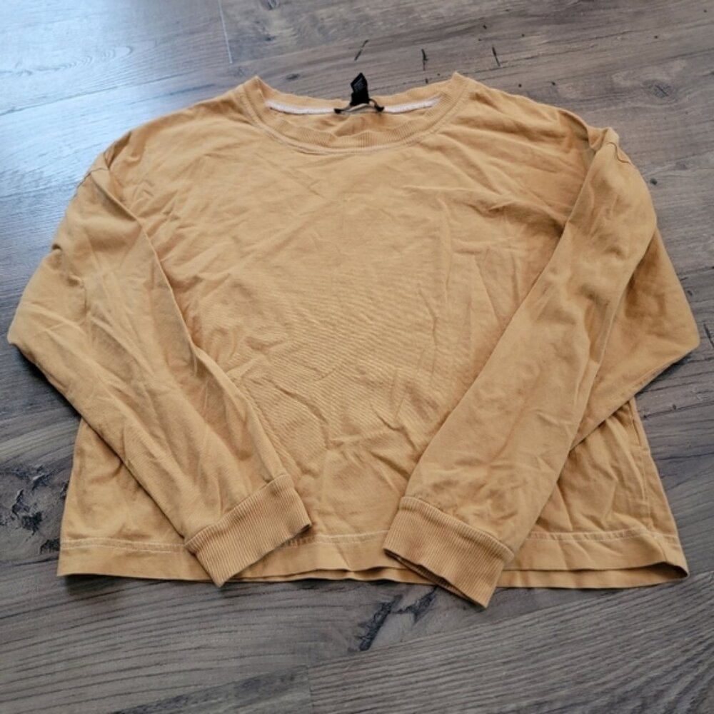 Forever 21 mustard Long sleeve size small